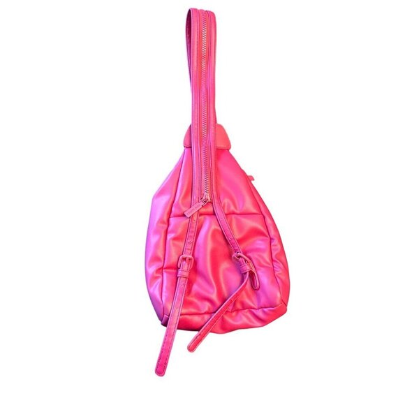 Steven Madden Pink Sling Backpack With Zip Pockets & Adjustable Strap - Picture 2 of 9